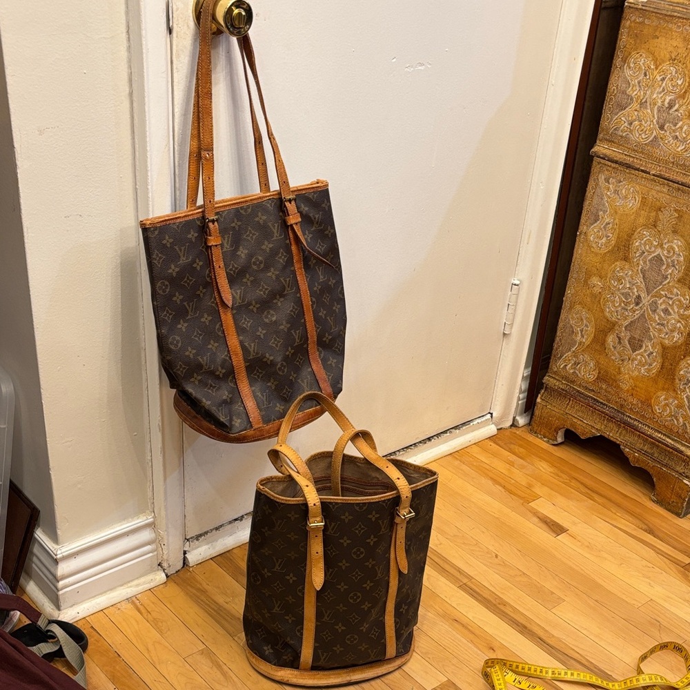 Authentic Louis Vuitton Brown Monogram Shoulder Bag - Picture 1 of 1